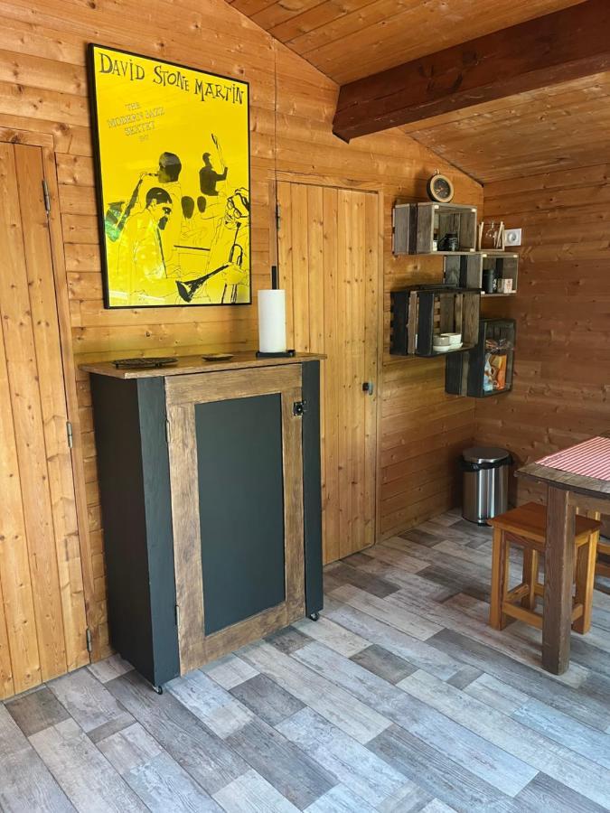 Les Petits Chalets De Dudu La Voulte-sur-Rhone Eksteriør bilde
