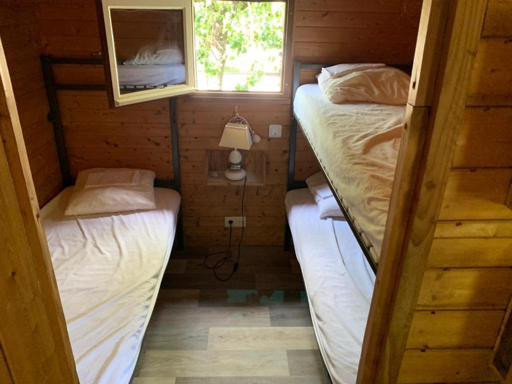 Les Petits Chalets De Dudu La Voulte-sur-Rhone Rom bilde